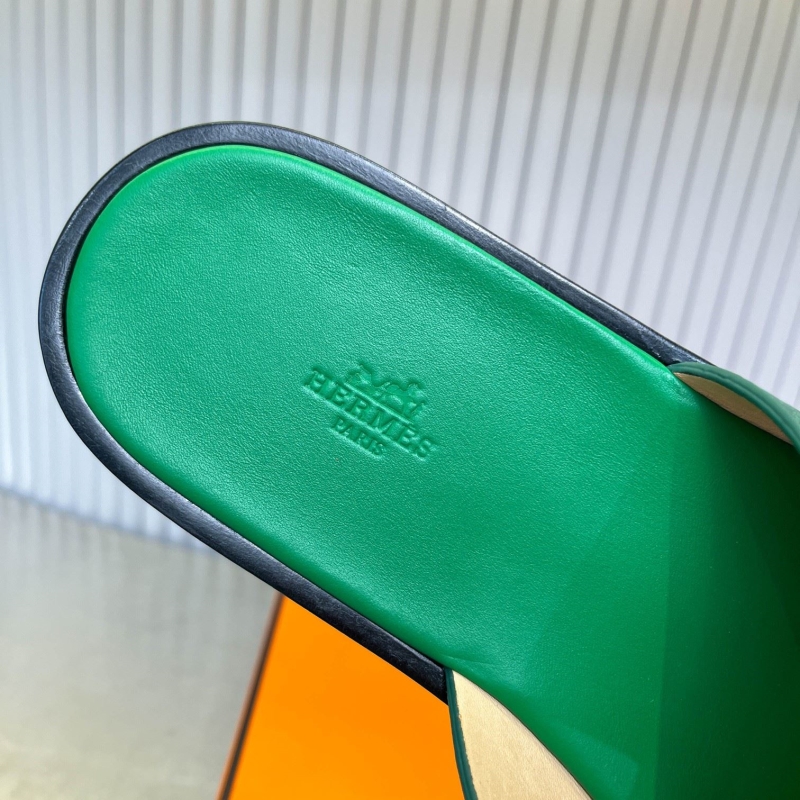 H**me5 slippers